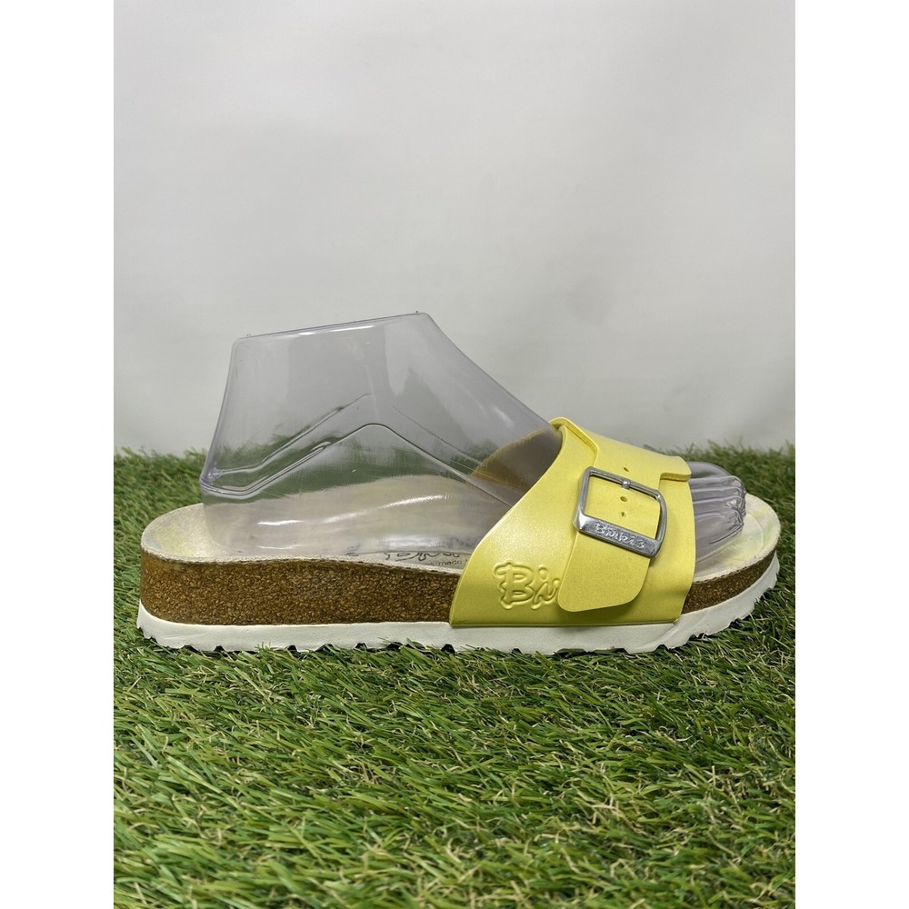 Birkis Birkenstocks Catalina Yellow Strap Buckle Sandals Slides Beach Women Sz 6
